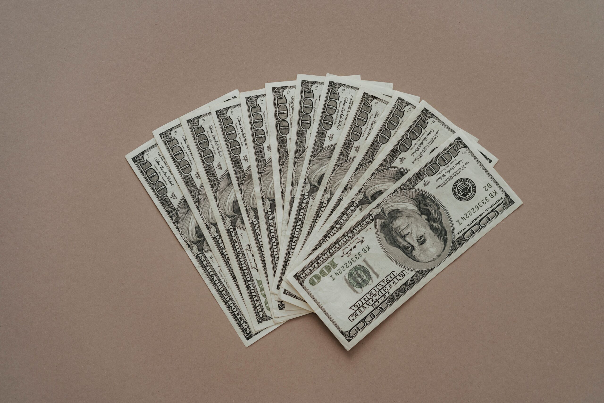 Kostenloses Stock Foto zu 100 dollar, banknoten, bankwesen